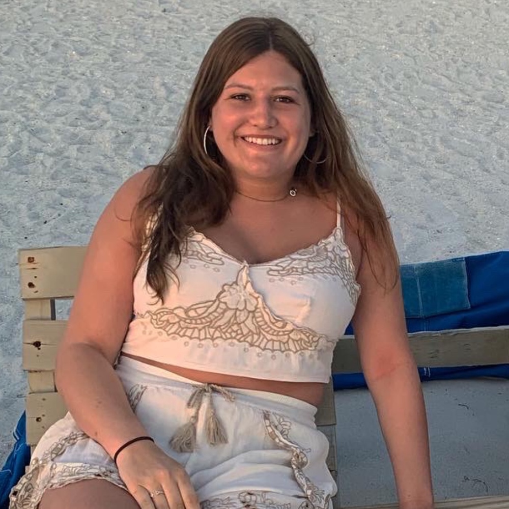 Meet your Posher, Abby